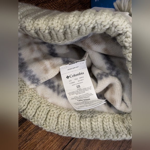 Columbia Unisex Sweater Weather Palmer Peak Pom Beanie Cream & gray - Picture 8 of 12
